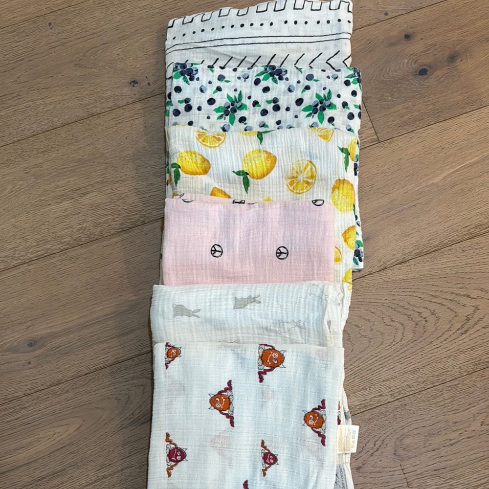 Assorted Baby Blankets - Picture 1 of 2